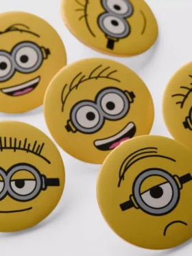 6pk minions buttons 6pk minions buttons