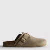 Buckle-strap clogs