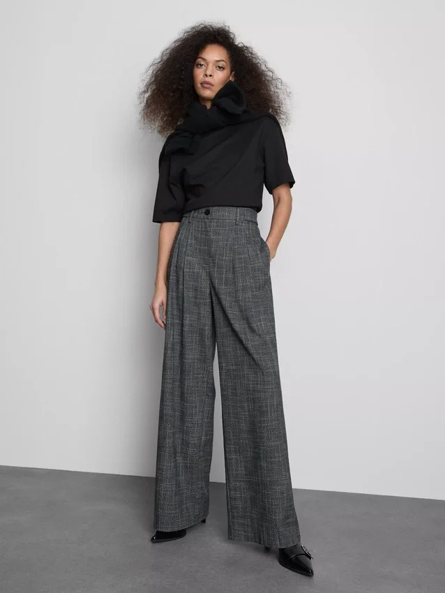 Cinched heavy weight tee Cinched heavy weight tee