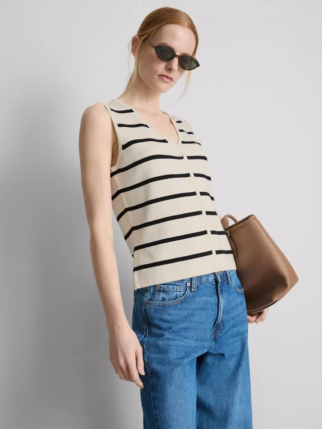 Compact knit waistcoat Compact knit waistcoat