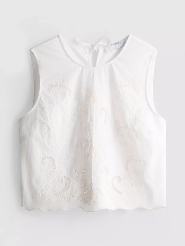 Cotton embroidered short sleeve blouse Cotton embroidered short sleeve blouse