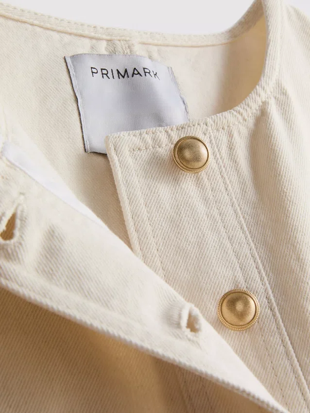 Cotton front-pocket cropped vest Cotton front-pocket cropped vest