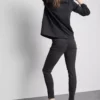 Cotton rich denim skinny jeans