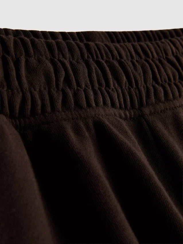 Cotton-rich relaxed airport shorts Cotton-rich relaxed airport shorts