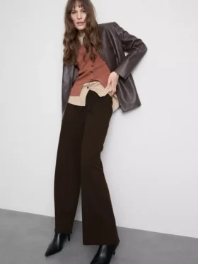 Cozy wide-leg cotton-blend joggers