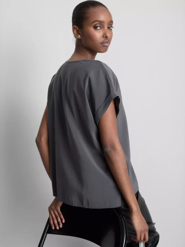 Crew neck roll sleeve tee Crew neck roll sleeve tee