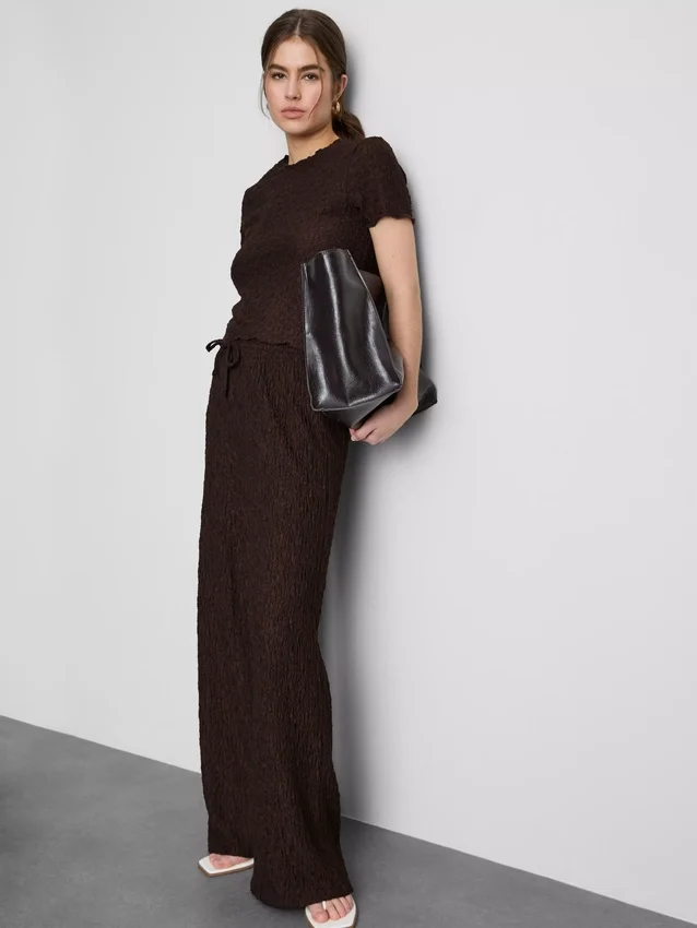 Crinkle straight-leg drawstring pants Crinkle straight-leg drawstring pants