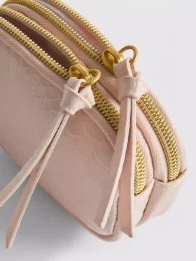 Croc-effect coin purse