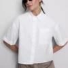 Cropped boxy short-sleeve oxford shirt Cropped boxy short-sleeve oxford shirt