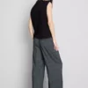 Cropped sleeveless shoulder pad tee Cropped sleeveless shoulder pad tee