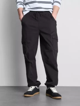 Cuffed cargo joggers
