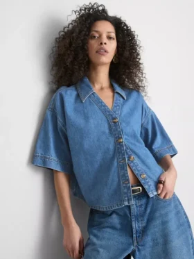 Denim short sleeve shirt Denim short sleeve shirt
