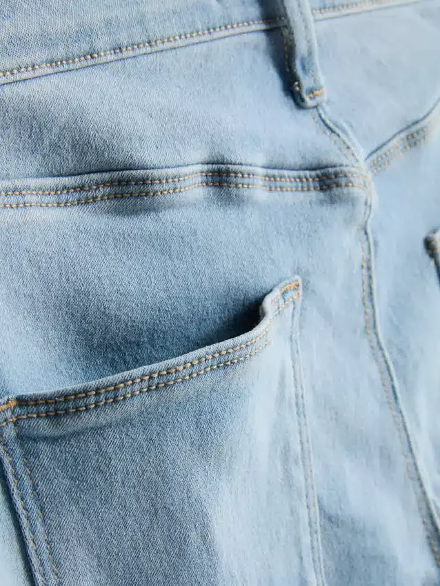 Essential mid-rise skinny jeans | regular Essential mid-rise skinny jeans | regular
