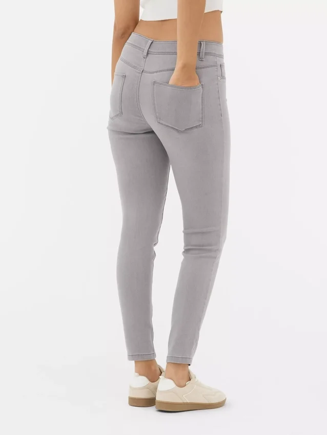 Essential mid-rise skinny jeans | regular Essential mid-rise skinny jeans | regular