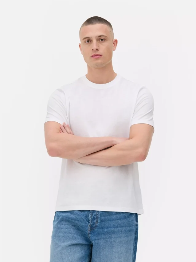 Essential regular fit t-shirt Essential regular fit t-shirt