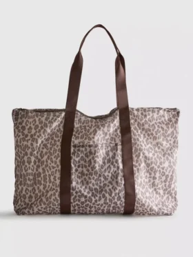 Foldaway weekender bag