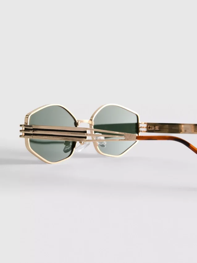 Geometric metal frame sunglasses Geometric metal frame sunglasses