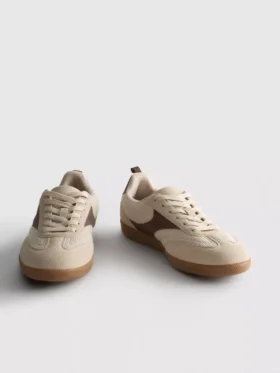 Gum-sole low-top sneakers