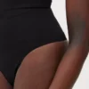 High waist seamless shapewear thong High waist seamless shapewear thong