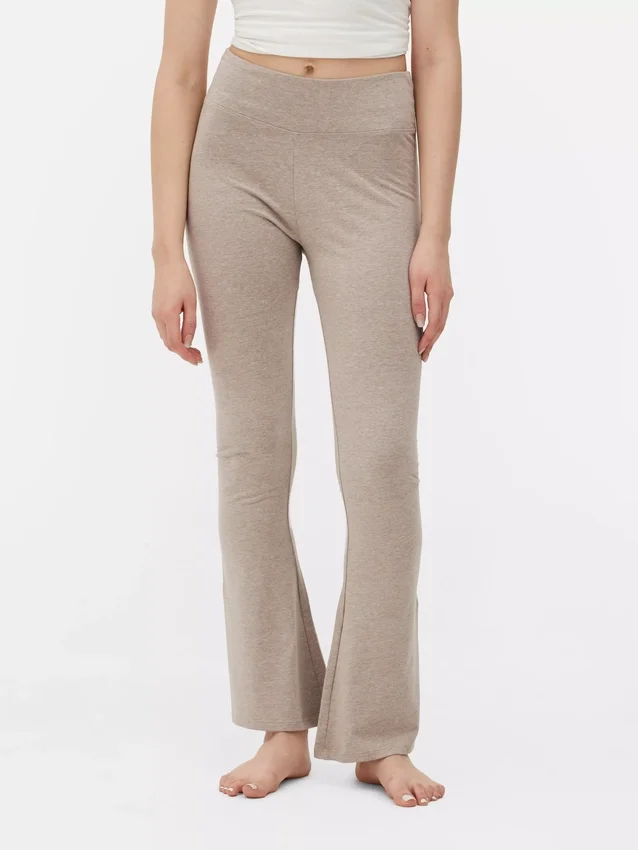 High-waisted active flared leggings High-waisted active flared leggings