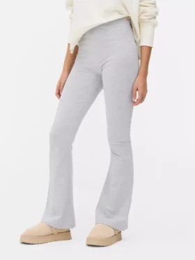 High-waisted active flared leggings High-waisted active flared leggings