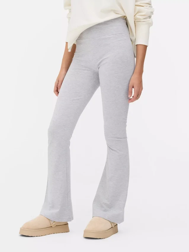 High-waisted active flared leggings High-waisted active flared leggings