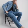 High-waisted relaxed jeans High-waisted relaxed jeans