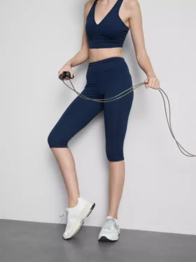High-waisted smooth support active capri leggings High-waisted smooth support active capri leggings