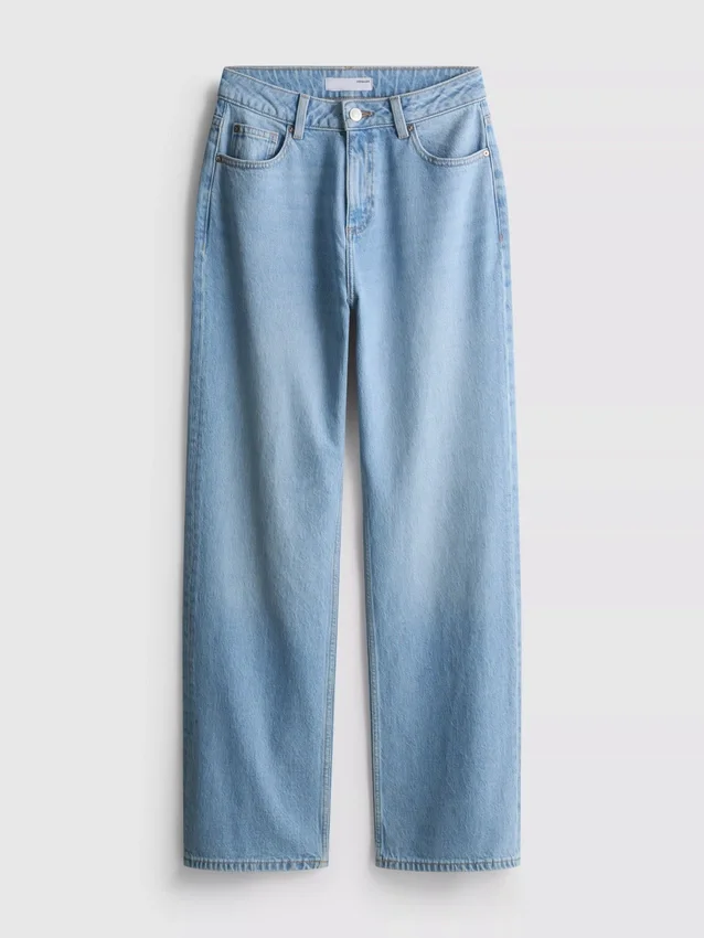 High-waisted straight-leg jeans High-waisted straight-leg jeans