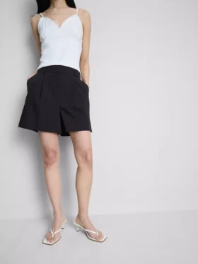 High waisted textured cruise shorts