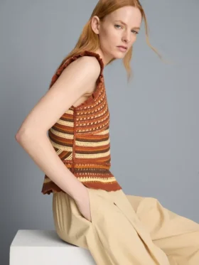 Knitted curve stitch tank top