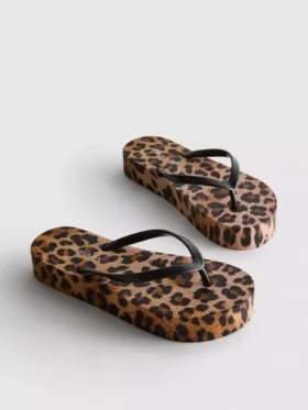 Leopard print flatform flip flops