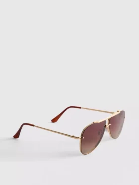 Metal aviator-style sunglasses