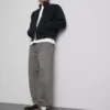 Mid-rise baggy jeans Mid-rise baggy jeans