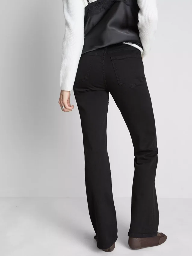 Mid rise cotton bootcut jeans Mid rise cotton bootcut jeans