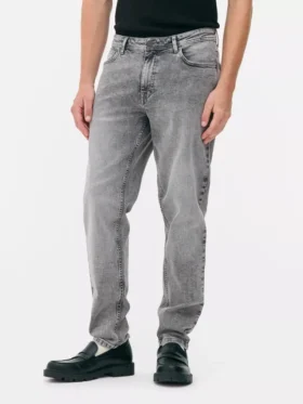 Mid-rise slim fit jeans Mid-rise slim fit jeans