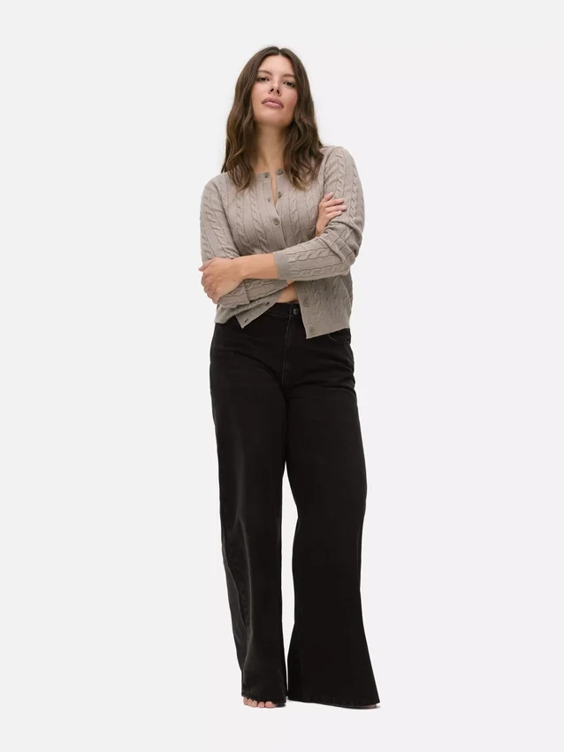 Mid-rise wide-leg jeans Mid-rise wide-leg jeans