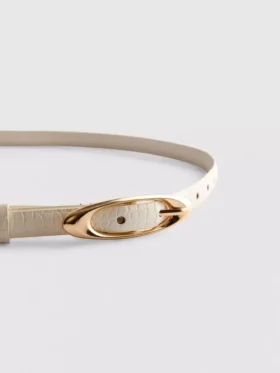 Oval buckle skinny belt