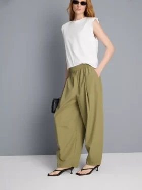 Paper-touch pleated barrel-leg pants
