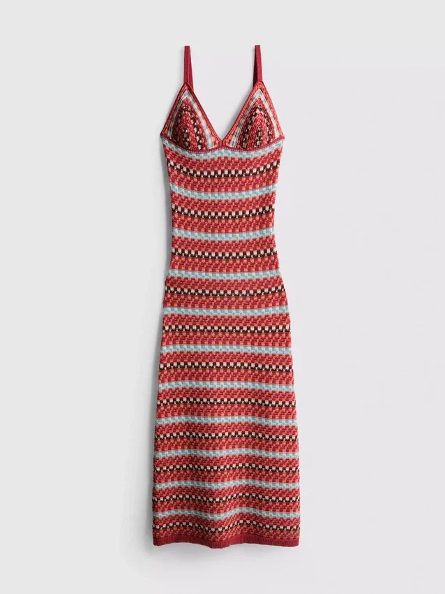 Paula echevarría crochet v-neck maxi dress Paula echevarría crochet v-neck maxi dress