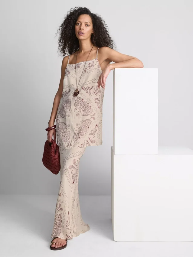Paula echevarría crushed satin longline cami top Paula echevarría crushed satin longline cami top