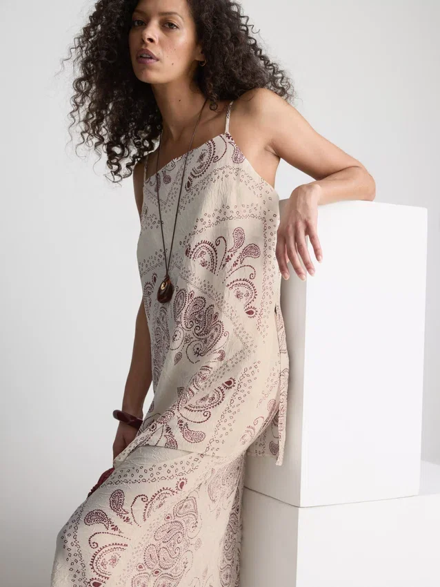 Paula echevarría crushed satin longline cami top Paula echevarría crushed satin longline cami top