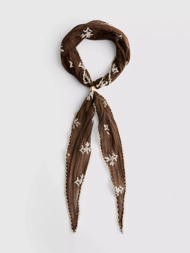 Paula echevarría embroidered scarf Paula echevarría embroidered scarf