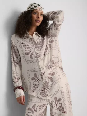 Paula echevarría paisley crushed satin button-up shirt Paula echevarría paisley crushed satin button-up shirt