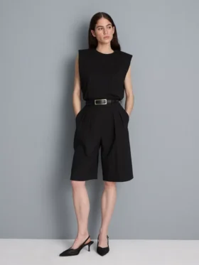 Pleated bermuda shorts