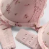 Printed push-up bra and thong set Printed push-up bra and thong set
