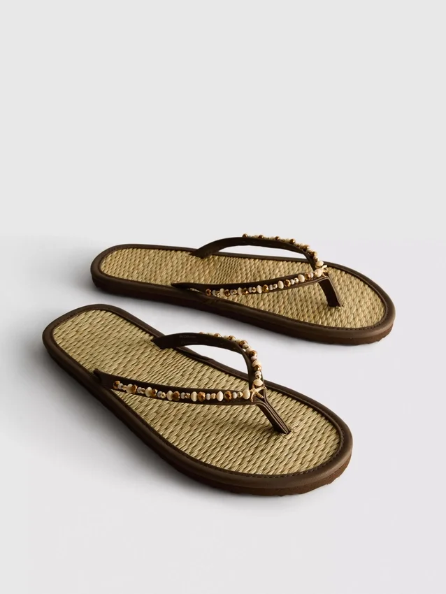 Seagrass effect flip flops Seagrass effect flip flops