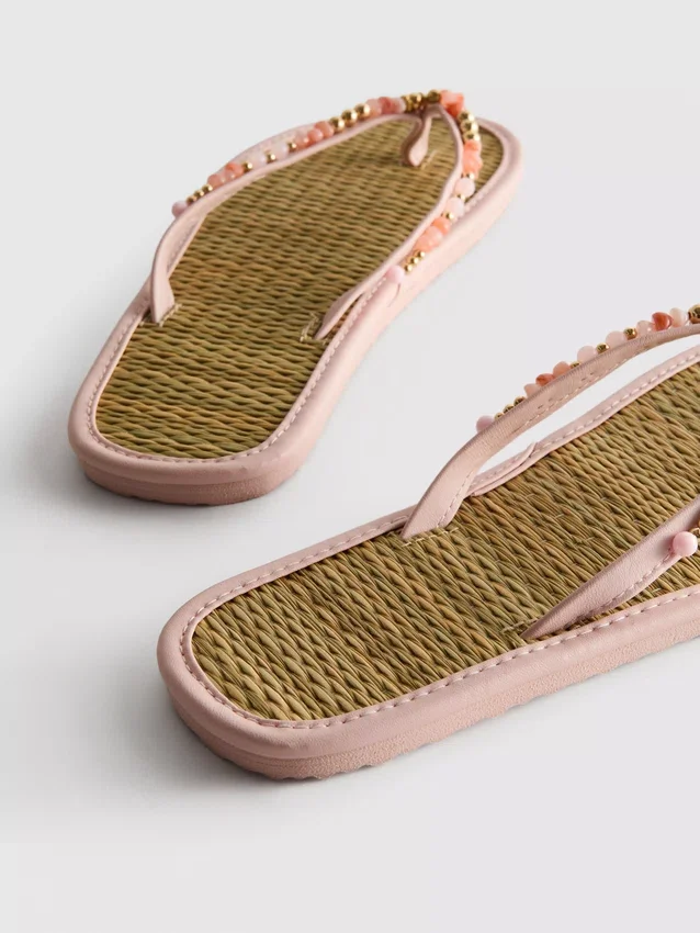 Seagrass effect flip flops Seagrass effect flip flops