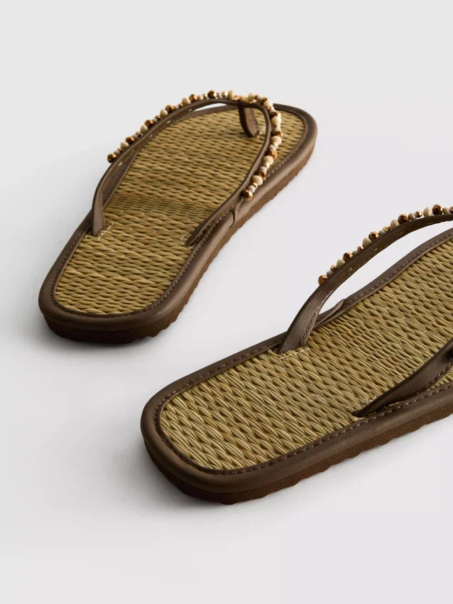 Seagrass effect flip flops Seagrass effect flip flops