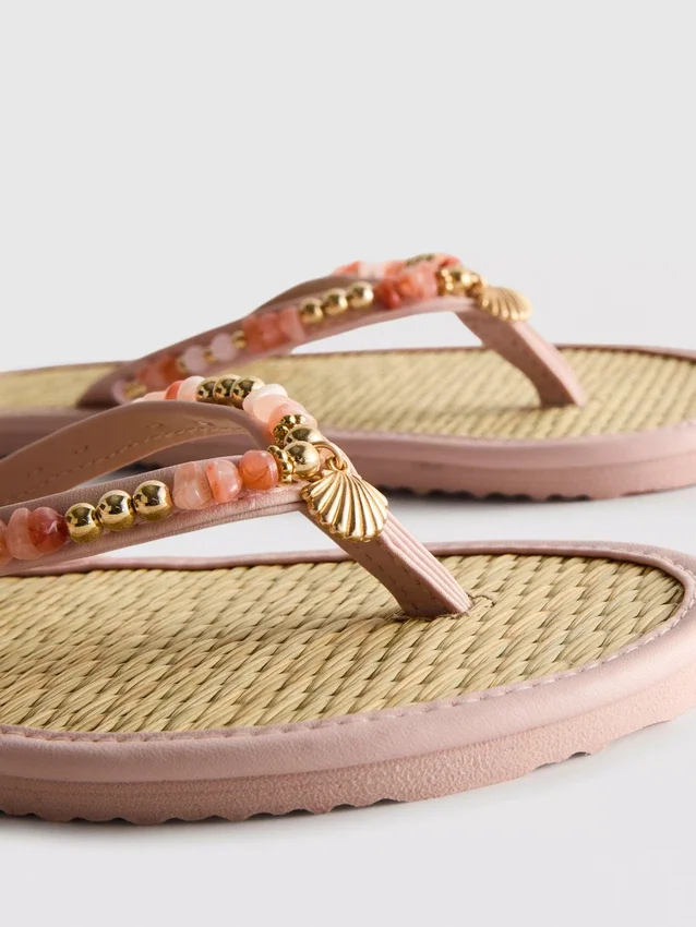 Seagrass effect flip flops Seagrass effect flip flops